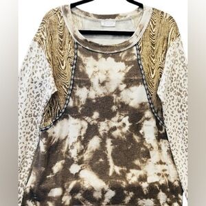 Bucketlist- Mixed Print. Soft, long sleeved,
Unique sweater/sweatshirt.